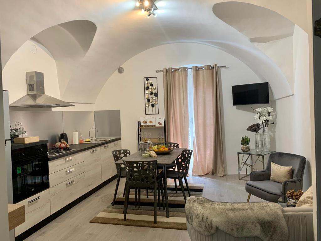 Le Bijou Di Dolceacqua, Per Un Momento Memorabile. Apartment Bagian luar foto
